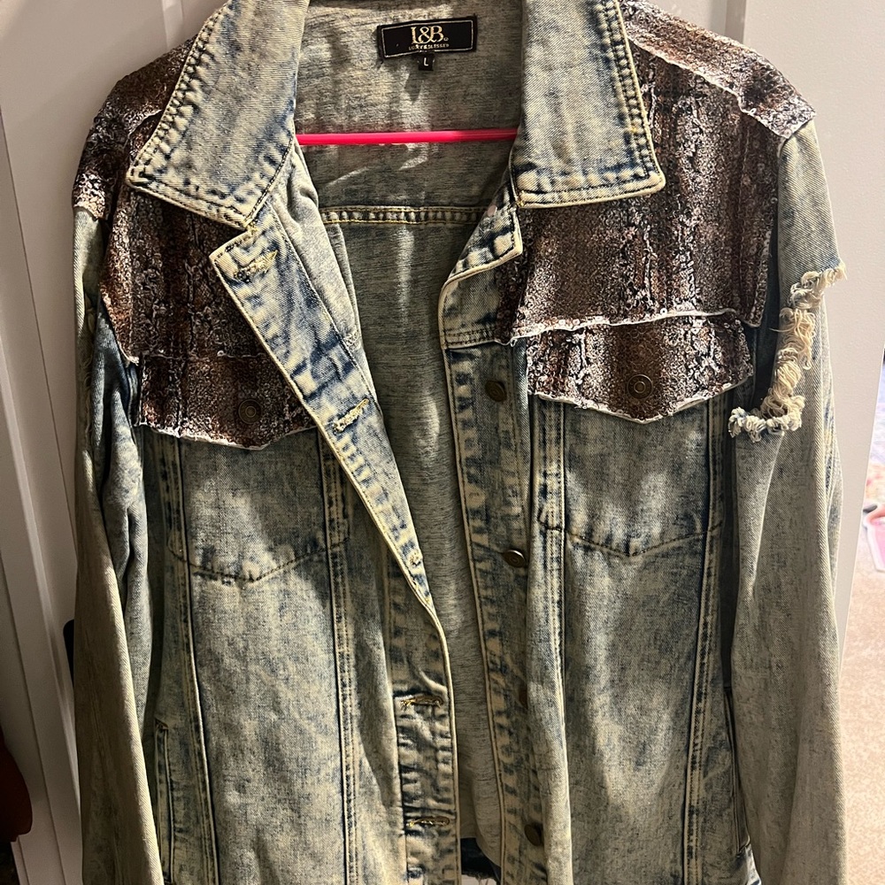L&B Women's Distressed Denim Jacket with Snake Print Accents